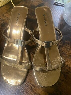 Bijou Gold Metallic T-Strap Heeled Sandals